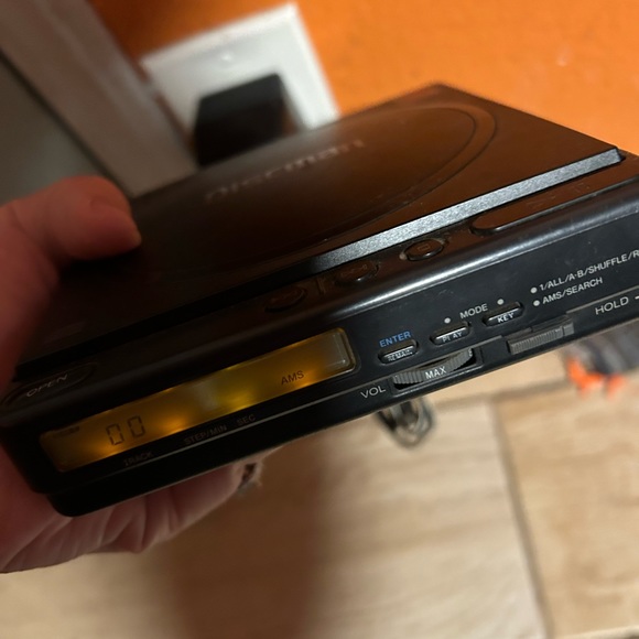Sony Diskman cd player working condition - Picture 3 of 8